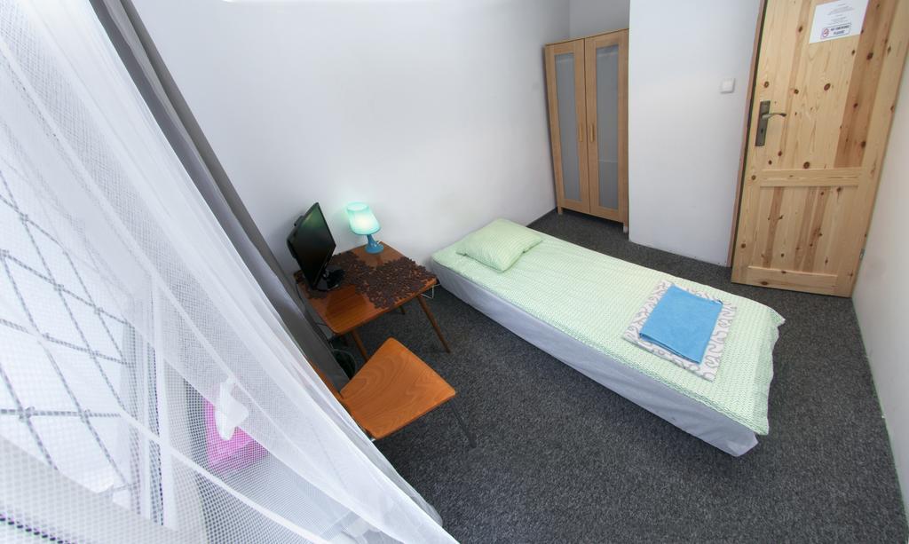 Wierzbno Hostel Warszawa Exteriör bild