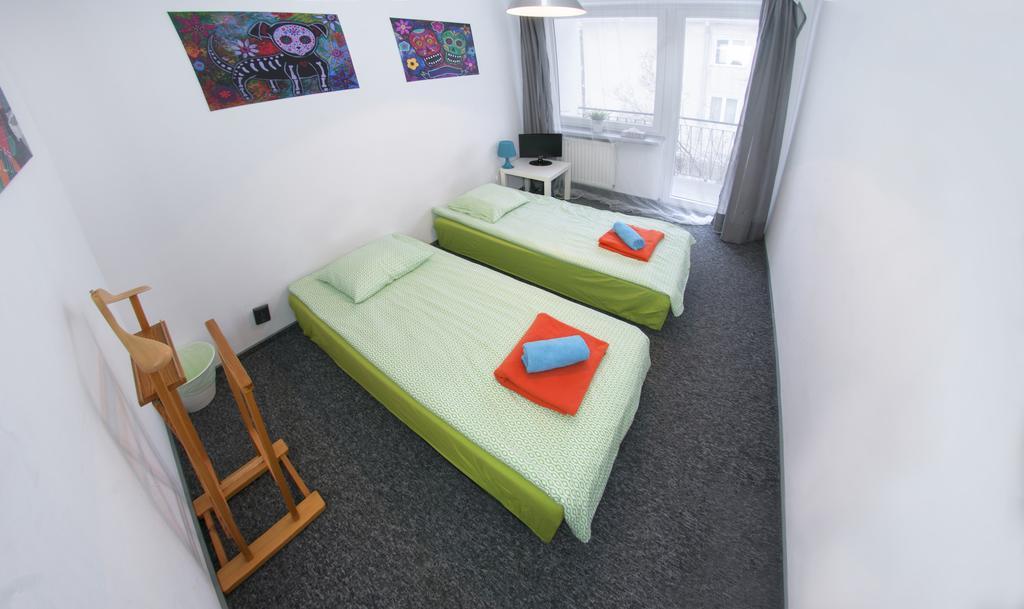 Wierzbno Hostel Warszawa Exteriör bild