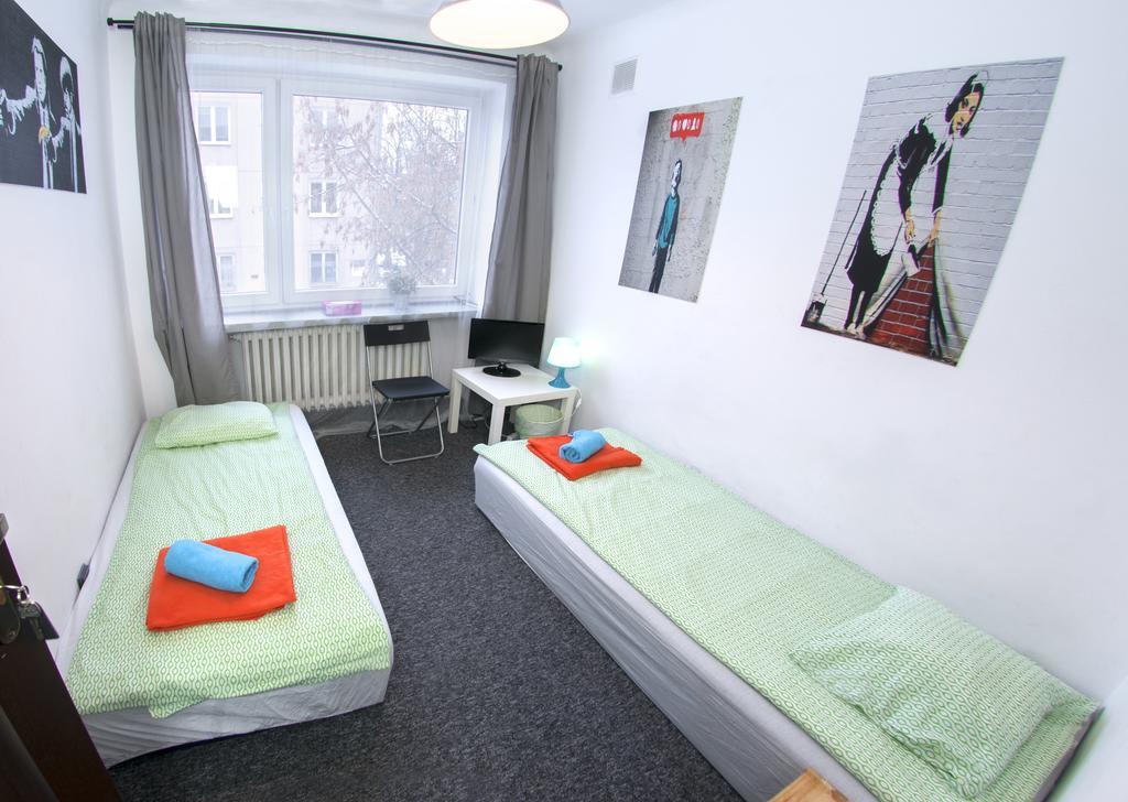Wierzbno Hostel Warszawa Exteriör bild